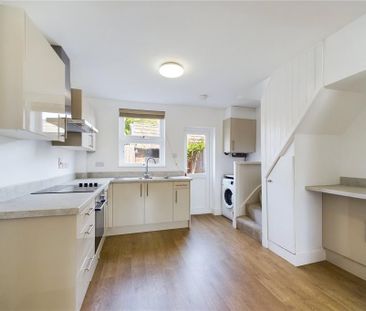2 bedroom terraced house to rent - Photo 5