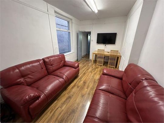 7 bedroom house share to rent - Photo 1