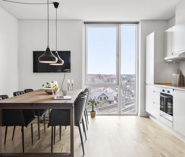 Unik 5-værelses rækkehus på toppen af Vanløse med egen altan, alt i... - Photo 1