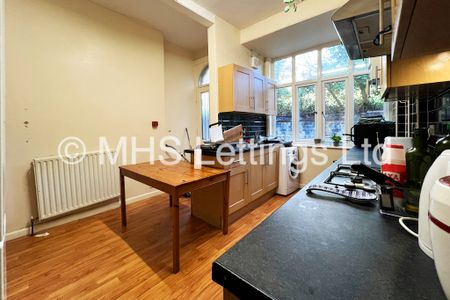 8 Bedroom Mid Terraced House for rent in Regent Park Terrace - Photo 2