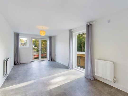 2 bedroom flat to rent - Photo 1