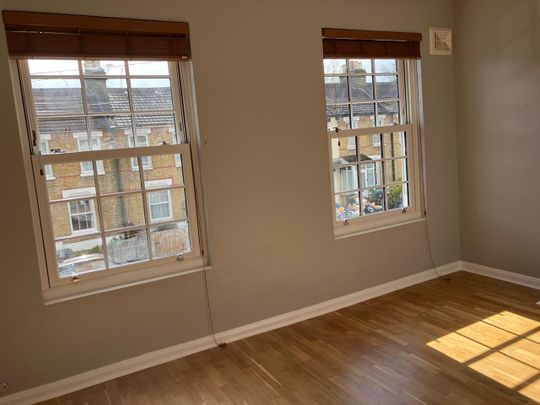 2 Bed Terraced House, Glendish Road, N17 - Photo 1