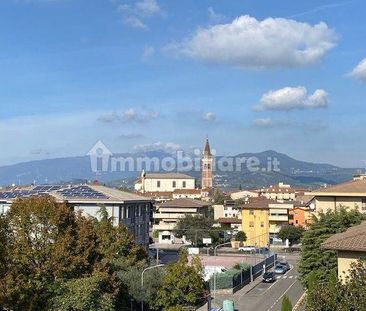 Quadrilocale via Giosuè Carducci 13, Bussolengo - Foto 1