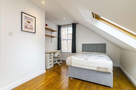 4 bedroom flat to rent - Photo 3