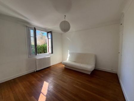 Location Maison 6 pièces 141m² BURES SUR YVETTE 91440 - Photo 2