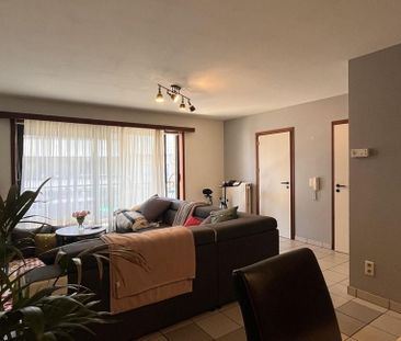 Appartement te huur in Erembodegem voor € 835 met 2 slaapkamers - Photo 2
