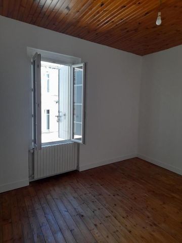 Location Maison 2 pièces 70m² COGNAC 16100 - Photo 5