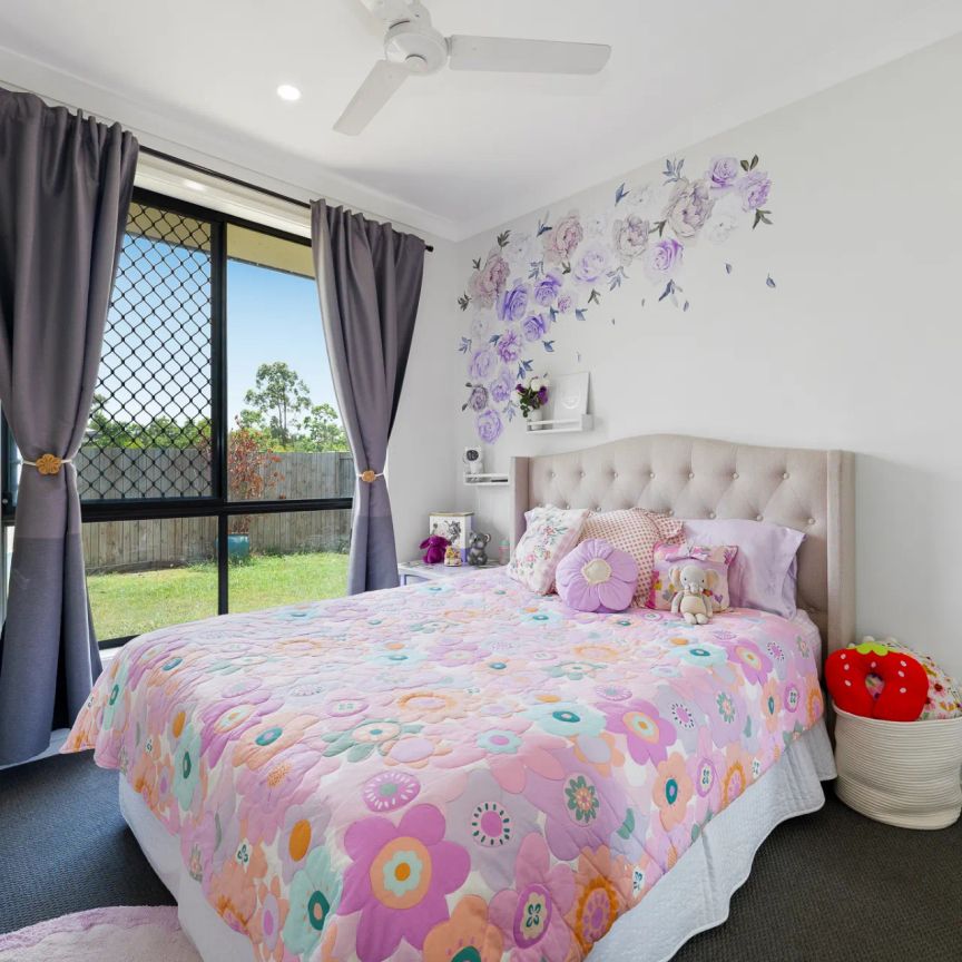 Spacious Family Home on Corner Block ! - Photo 1