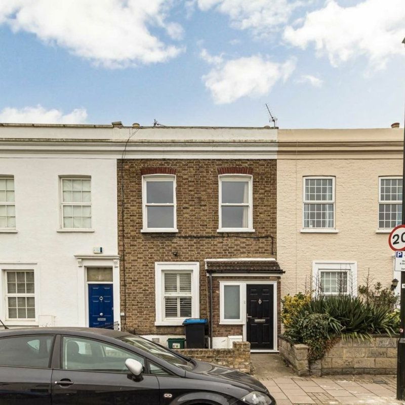 Hartfield Crescent, SW19, London - Photo 1