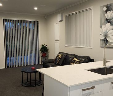 Brand new 2 bedroom Unit inc Water + Internet - Photo 5