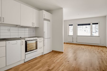 Bergfotsvägen, Tumba - Foto 2