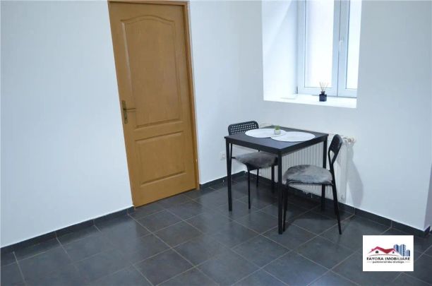 Apartament 1 Camera si Parcare Privata Inclusa de Inchiriat Zona Ultracentrala - Photo 1