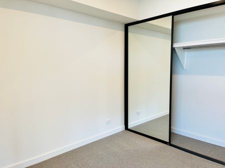 New Urban Haven! - Photo 4