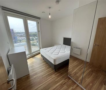 3 bedroom flat to rent - Photo 3