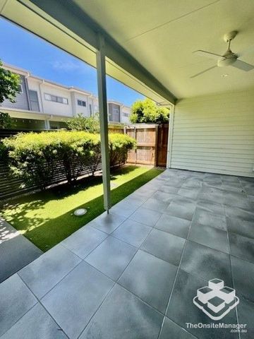 Spacious Townhouse - So Close to the Beach - Photo 3