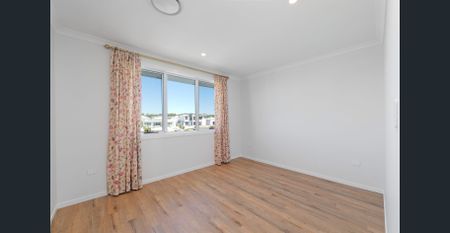 Luxury Waterfront Living - Photo 2