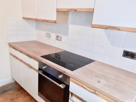 Blessing Way, Barking, IG11 - Photo 4