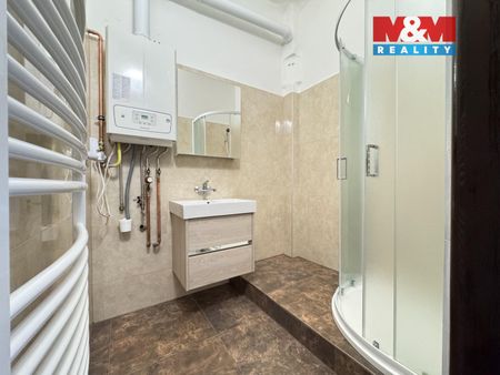 Pronájem bytu 3+1 85 m² - Fotografie 5
