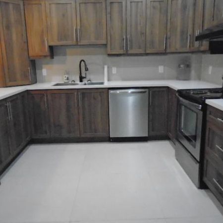 5 ½ rue Papineau Rénové 5 électros inclus Montréal LIBRE - Photo 3