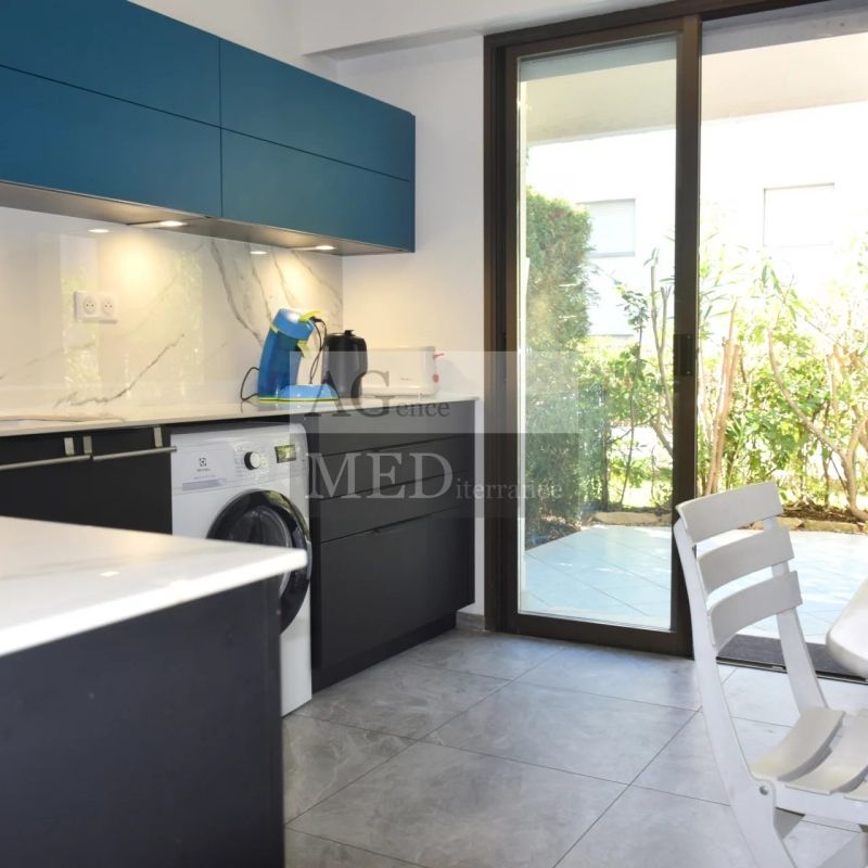 Location meublée à l'année avec garage - Photo 1