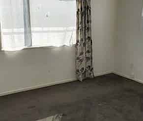 Tidy 3BR Home in Kelvin Grove - Photo 4