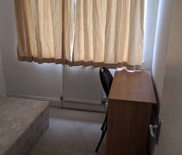 Glebe Crescent Room 1C - Photo 1