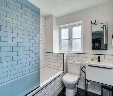 Freedom Square, Greenbank, Plymouth, PL4 - Photo 2