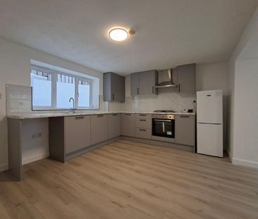 2 bedroom ground floor maisonette to rent - Photo 5