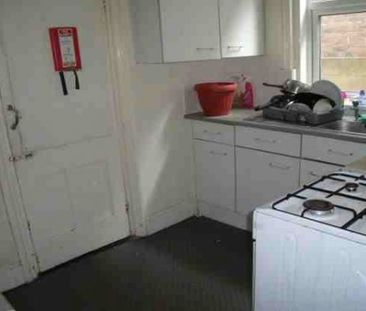 Student House - Accommodation for students in Southsea Portsmouth - Photo 3