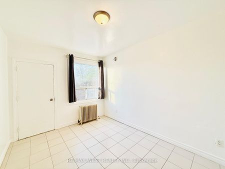 For Lease - 672-676 Sheppard Avenue Unit# 4L, Toronto, Ontario - Photo 2