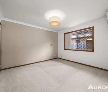 Comfortable 4 Bedroom 2 Bathroom 2 Garage Home for Rent - Photo 5