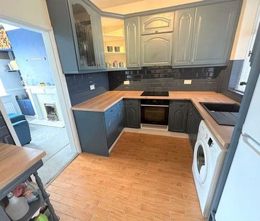2 bedroom terraced house to rent - Photo 6