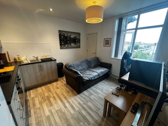 Middlecroft Lane, Gosport - Photo 1