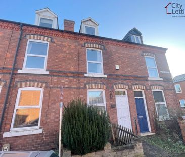 3 Bedroom Mid Terraced House - Photo 2