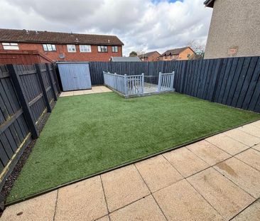 2 bedroom end of terrace house to rent - Photo 5