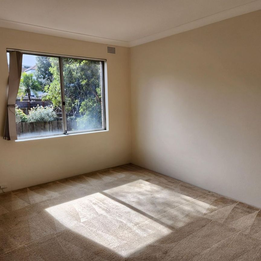 Property available 11/8/2025 - Photo 1