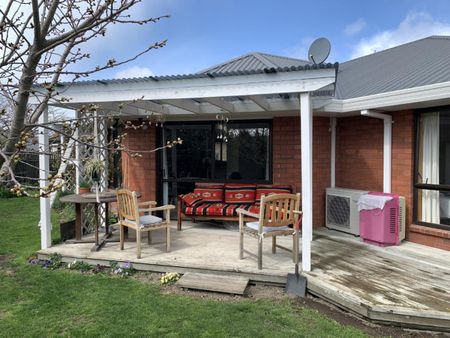 3 bedroom in quiet cul-de-sac - Photo 3