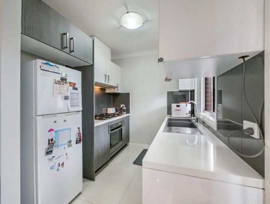 1/34-36 Girraween Road - Photo 1