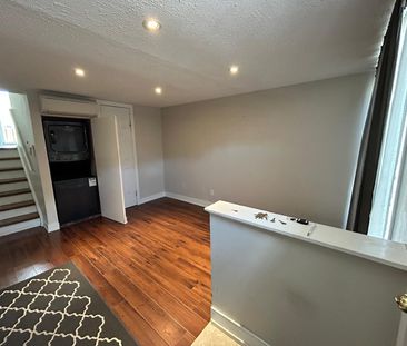 For Lease - 1666 Queen Street Unit# 2, Toronto, Ontario - Photo 1