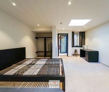 Gelijkvloers en gemeubelde studio te huur vlakbij Gent centrum - Photo 3