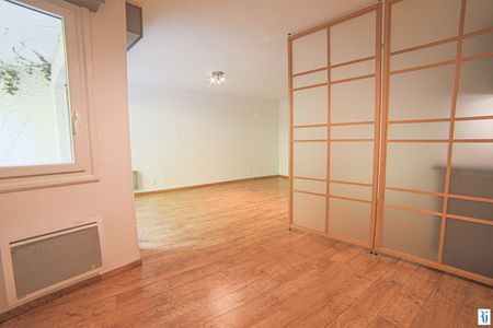 Location Appartement 1 pièce 34m² DEVILLE LES ROUEN 76250 - Photo 2
