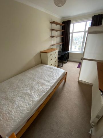 4 bedroom terraced house to rent - Photo 2