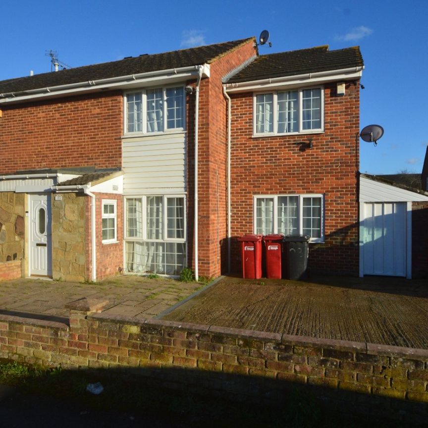 Trent Road, Slough, Berkshire,SL3 - Photo 1