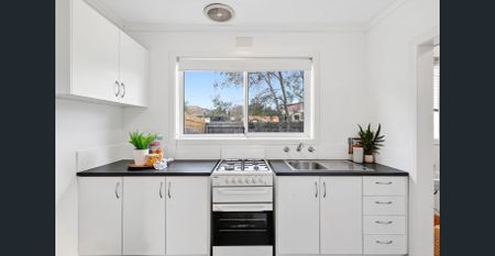 2/88 Ballarat Road, Hamlyn Heights, Vic 3215 - Photo 4