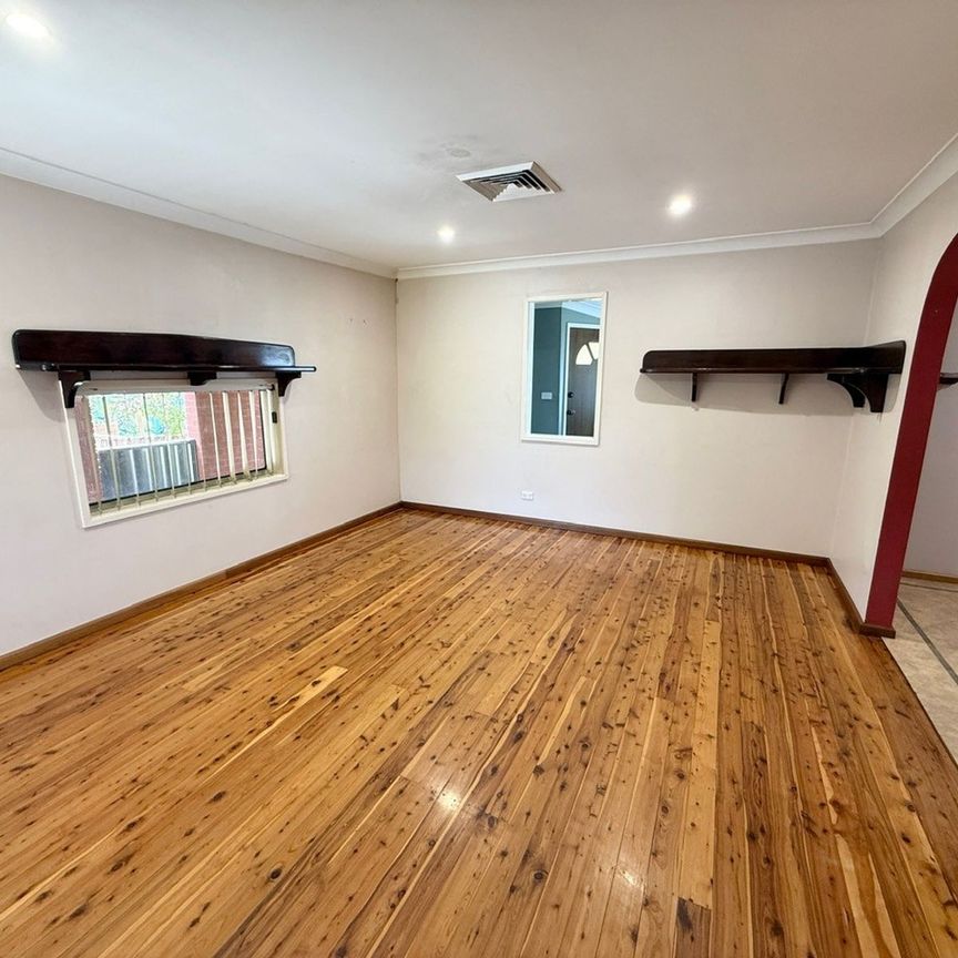 SORT AFTER CENTRAL QUIET LOCATION! - Photo 1