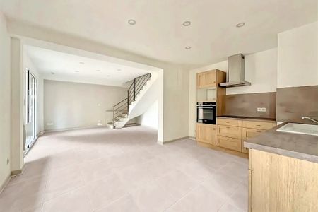 Maison 3 pièces avec garage - Photo 2