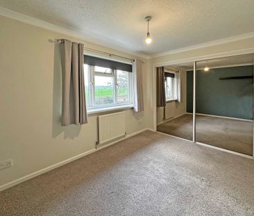 2 bedroom Semi-Detached House to rent - Photo 3