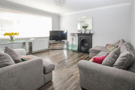 2 bedroom maisonette to rent - Photo 4
