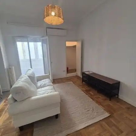 Apartamento de alquiler en Palacio - Photo 1