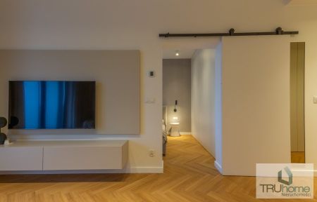 C.O. podłogowe, balkon, garaż | 1-sza Dzielnica - Photo 3